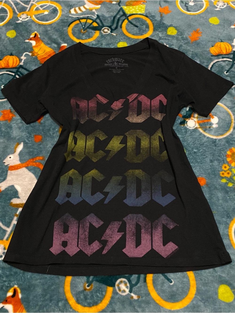 Pastel Logo AC/DC V-Neck Graphic Tee Rockware Women’s Medium